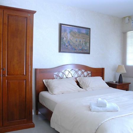Thararin Villa Ban Doem Bang Экстерьер фото