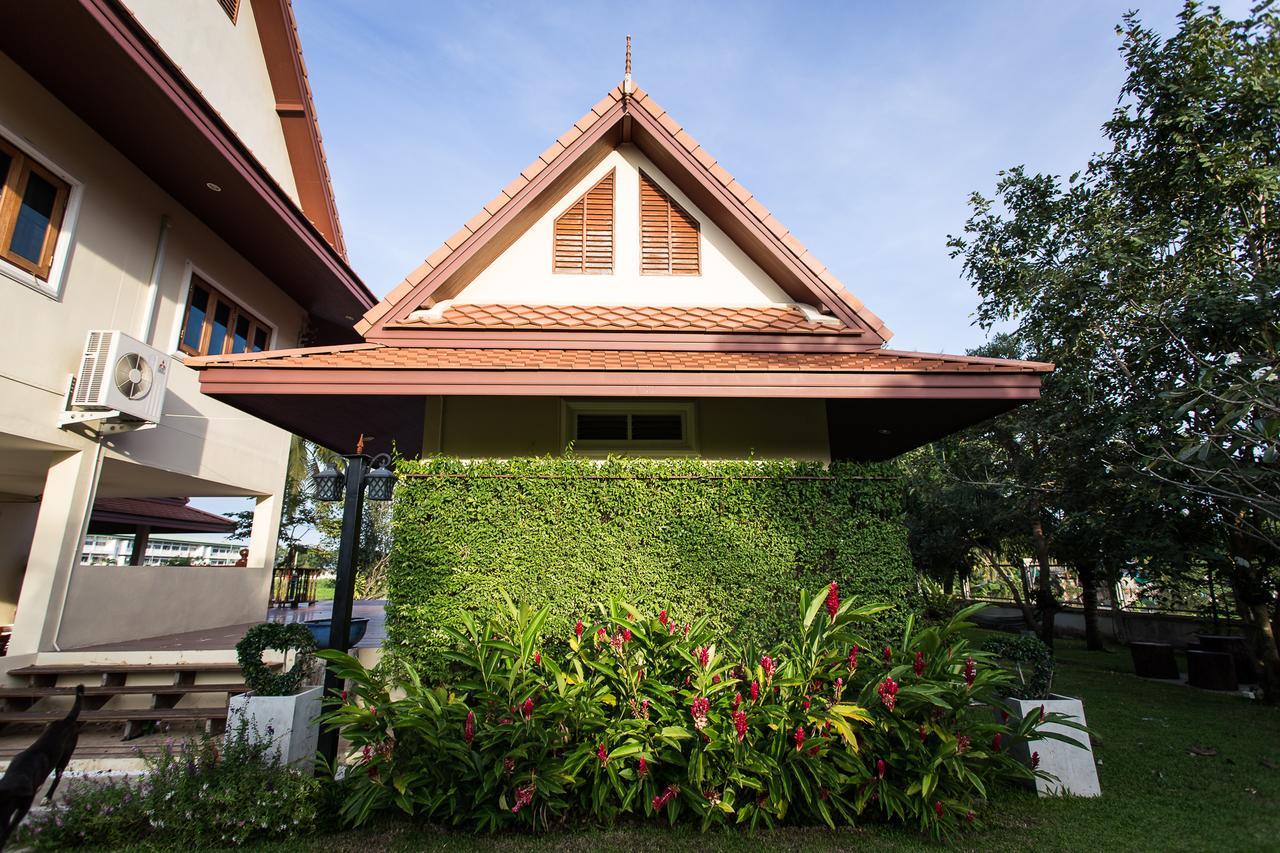 Thararin Villa Ban Doem Bang Экстерьер фото