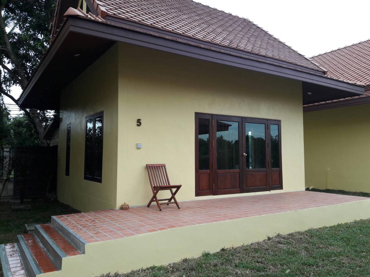Thararin Villa Ban Doem Bang Экстерьер фото
