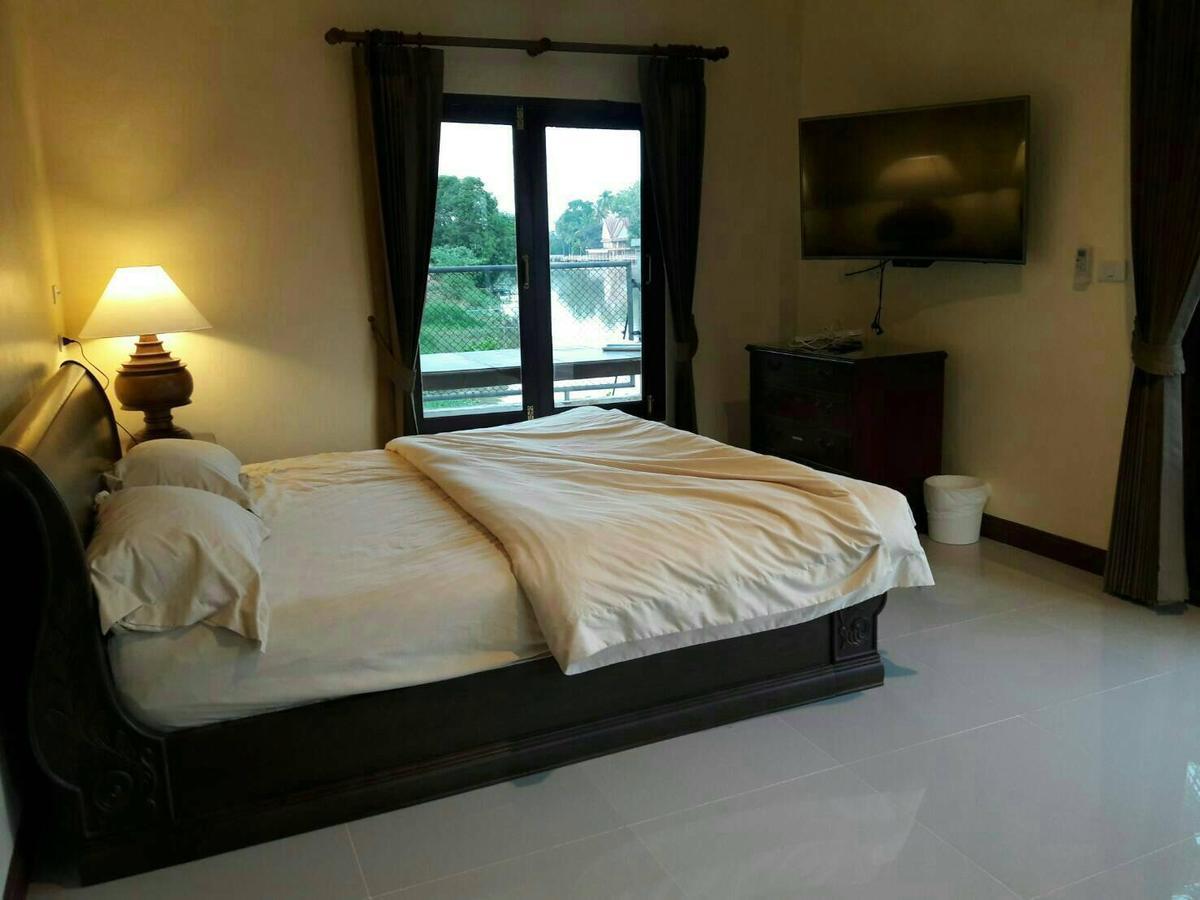 Thararin Villa Ban Doem Bang Экстерьер фото