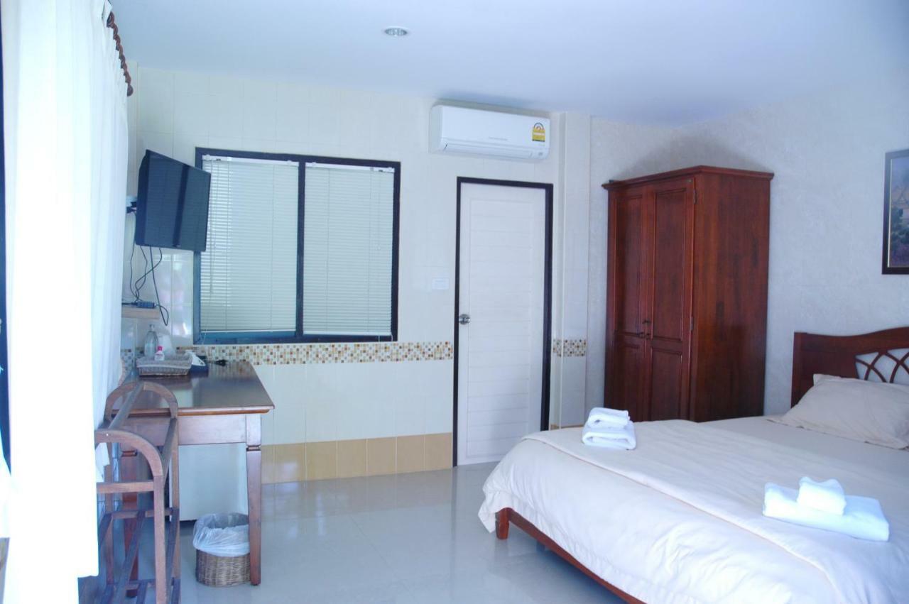 Thararin Villa Ban Doem Bang Экстерьер фото