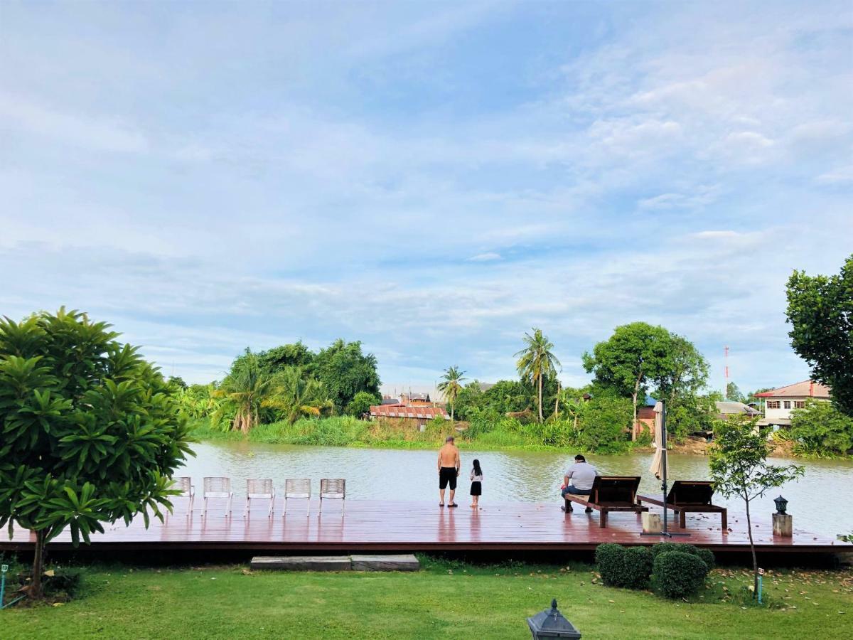 Thararin Villa Ban Doem Bang Экстерьер фото